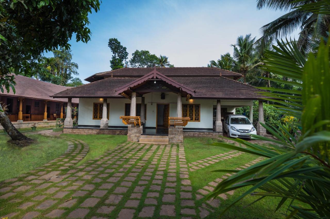 Kuttichira Heritage Home Alappuzha Eksteriør billede